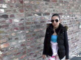 Fan Fick lilly Lil im Freien im bumsbus