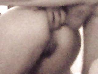 Geile Blondine wird in den Arsch gefickt