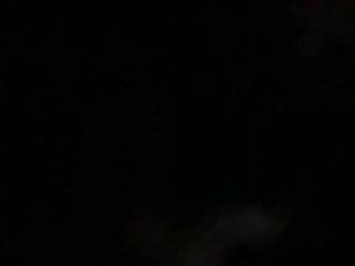 Brünette Schlampe Jess bläst am Morgen