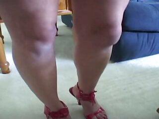 Blondes Babe wird am Pool in die Fotze gefickt