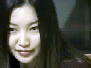 Verheiratetes Paar fickt mit der baldigen Schwiegermutter - Amateursex