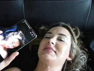 Kleine Frau betrügt ihren Freund mit ihrem Lover