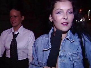 Auf der Strasse abgeschleppt und gefickt