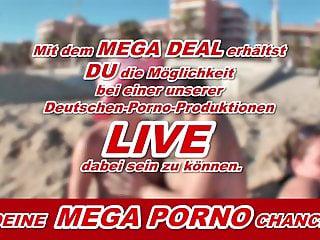 Die hbscheste Asiatin wird hart in den Arsch gefickt