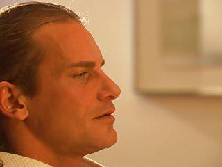 Evans wird in den Arsch gefickt