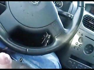 Blonde deutsche Schlampe wird in alle Lcher gefickt