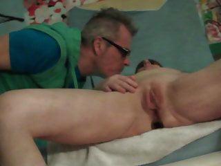 Die kleine amateurmaus lst sich willig ficken