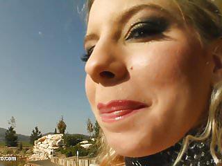 Hardcoresex mit der jungen Bianca und ihrer Freundin