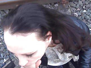 Deutsche Lesbe wird nach der Arbeit gefistet