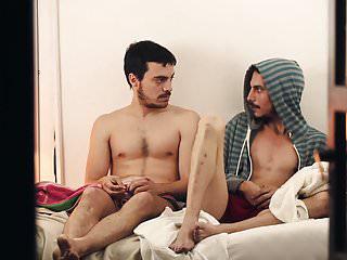 Teen argentinian nackt vor der Kamera