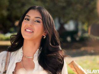 Sexy Sophia möchte es in den Arsch